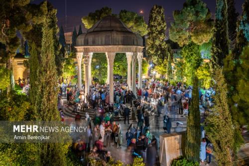 بیشتر از ۳۱۹ هزار نفر توریست در تعطیلات عید فطر به فارس سفر کردند