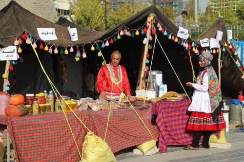 آشنایی تهرانی ها با زندگی عشایر در جشنواره ایران عزیز
