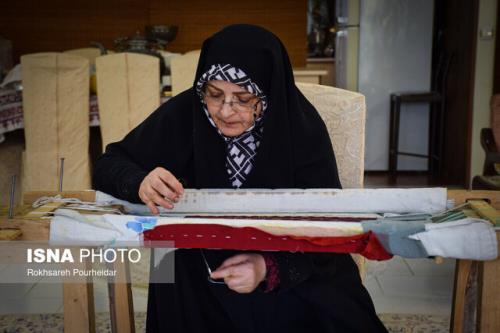 احیای هنر نقده دوزی در دستان بانوی هنرمند اصفهان