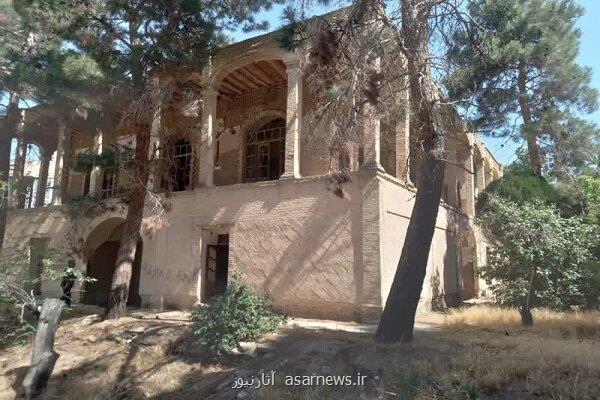 آغاز مرمت عمارت تاریخی منصوری ملایر