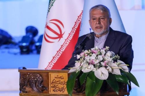 وزیر میراث فرهنگی وارد اهواز شد