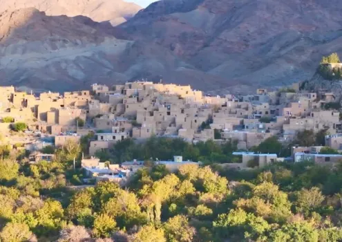 قلعه بالای شاهرود در جمع ۸ نماینده غائی ایران برای ثبت جهانی گردشگری