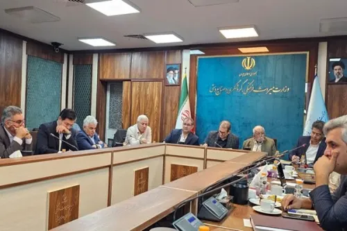 بررسی عبور خط 2 مترو از محدوده مسجد جامع عتیق